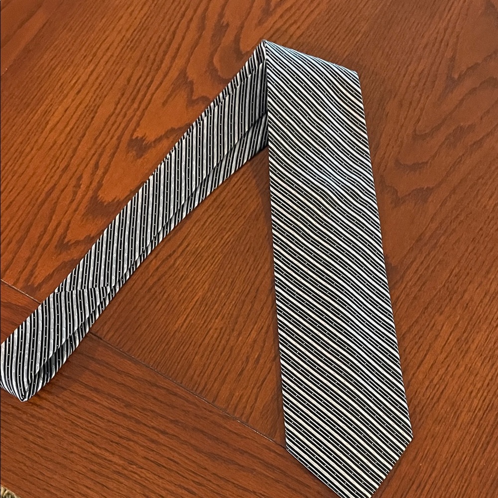 Jos. A. Bank Classic Black and Silver Striped Tie 100% Silk